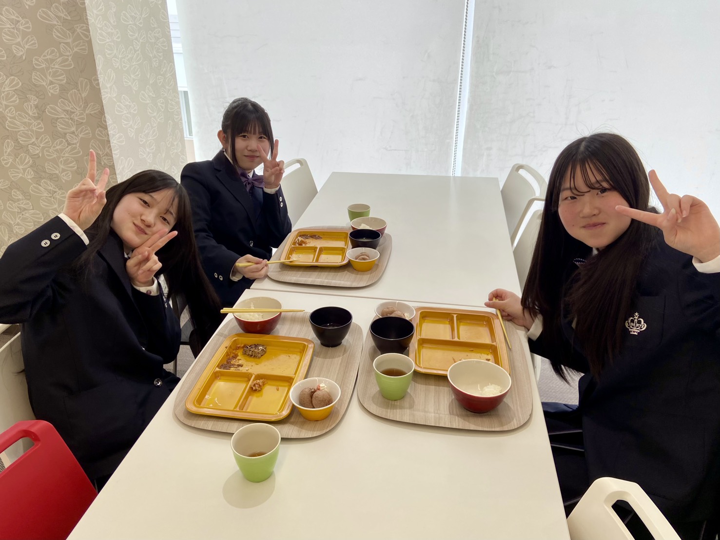 香ヶ丘リベルテ高等学校　スクールランチ