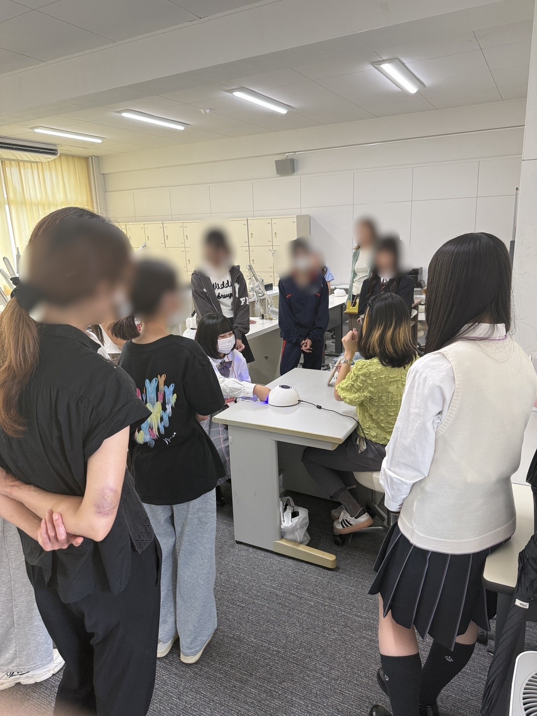 香ヶ丘リベルテ高校 ネイル体験